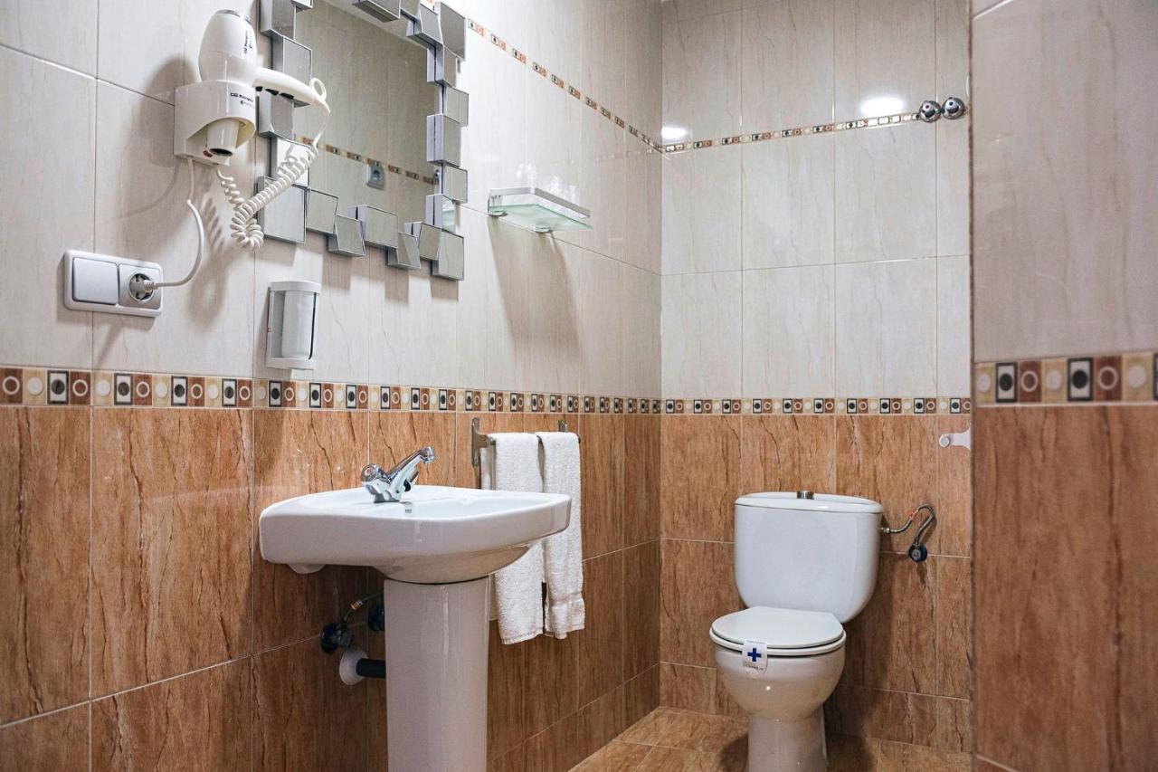 Triple Room with Private Bathroom,1131054666:JPEG