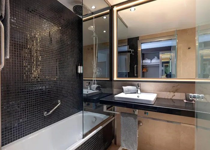 Hotel Cádiz Paseo del Mar, Affiliated by Meliá